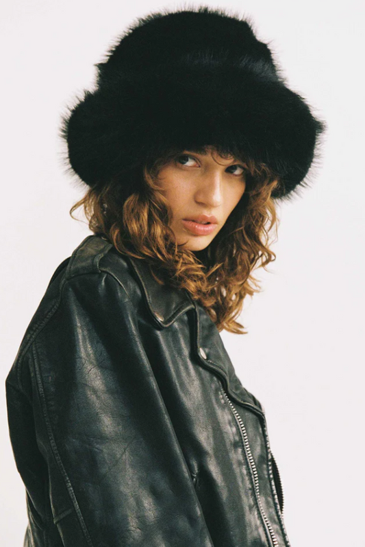 Snuggle Bucket-Black