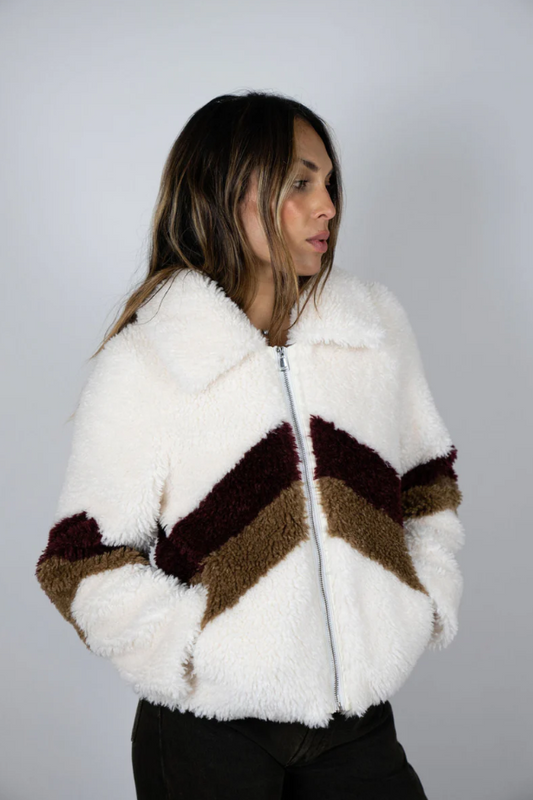 Fall Line Shearling Star Crop