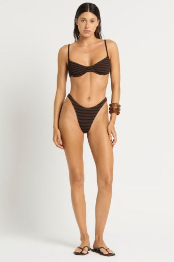 scene brief - carob / black stripe
